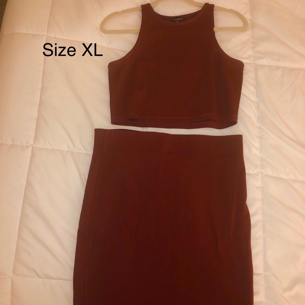 2 piece set. Cropped tank top and pencil skirt